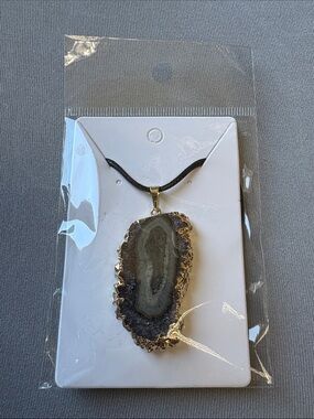 Stalactite Geode Slice Pendant Necklace - Natural Stone Accent